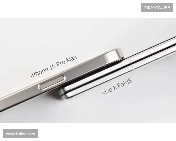 vivo X Fold5青绿色真机官宣：豪车同款配色